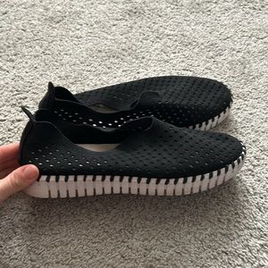 Iles Jacobsen Tulip 37 (6602517) Black Slip On Casual Flats Size 6.5